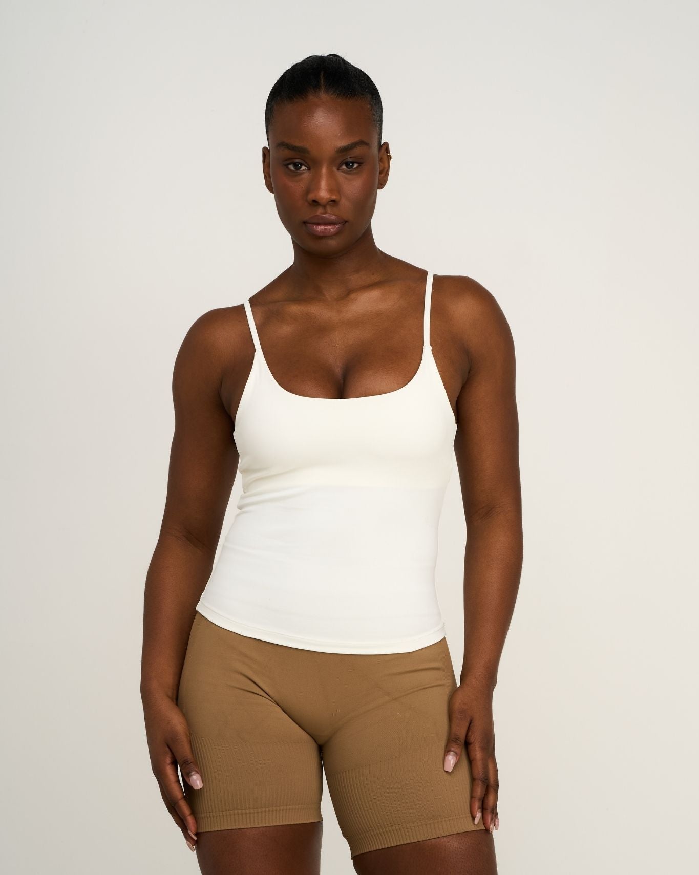 Elevate™ Sculpting Seamless Scoop Neck Cami | Cream