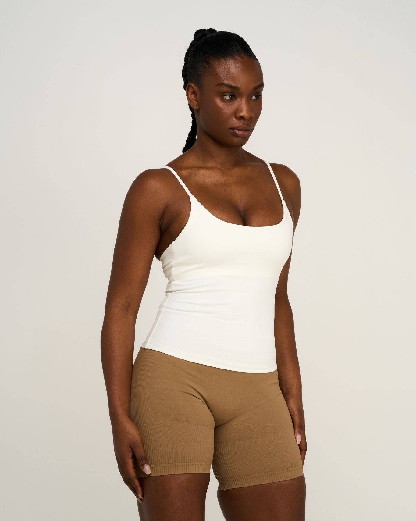 Elevate™ Sculpting Seamless Scoop Neck Cami | Cream