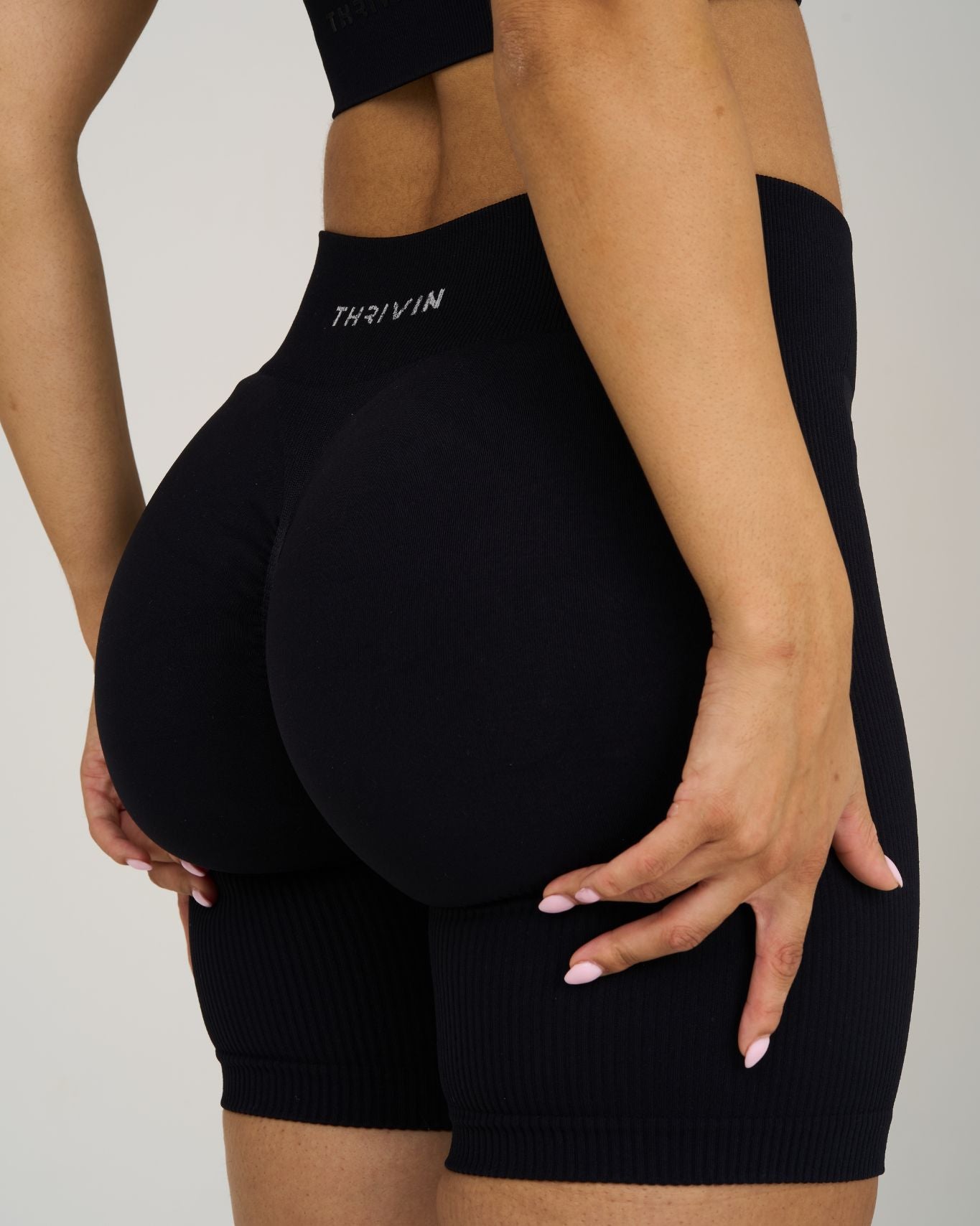 Elevate Ribbed Contour Shorts | Night Black