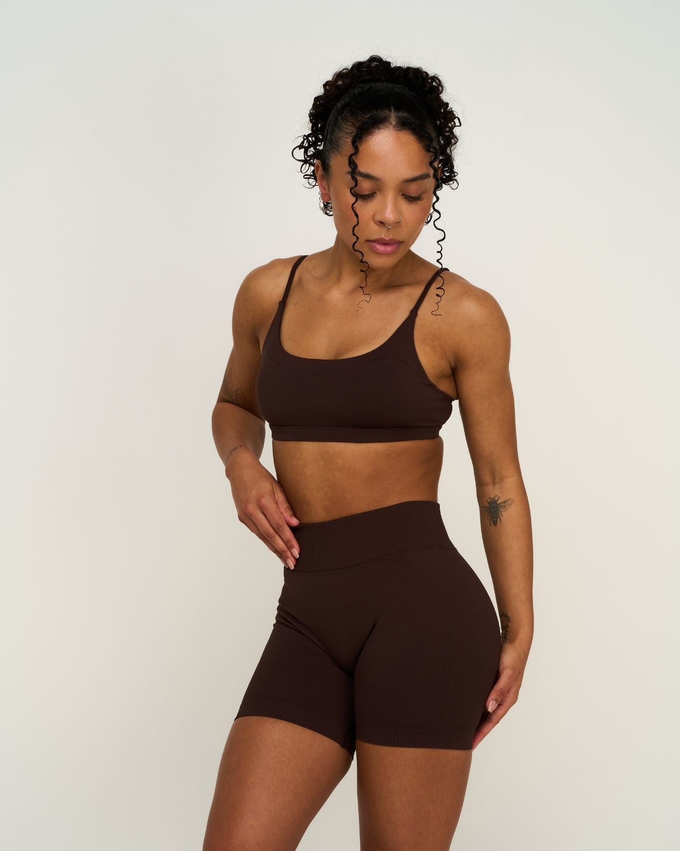 Elevate™ Sculpting Seamless Scoop Neck Bra | Coffee