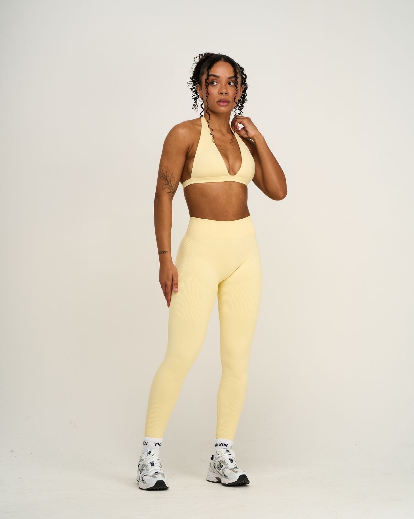 Elevate™ Sculpting Mid Waist Scrunch Leggings | Golden Butter