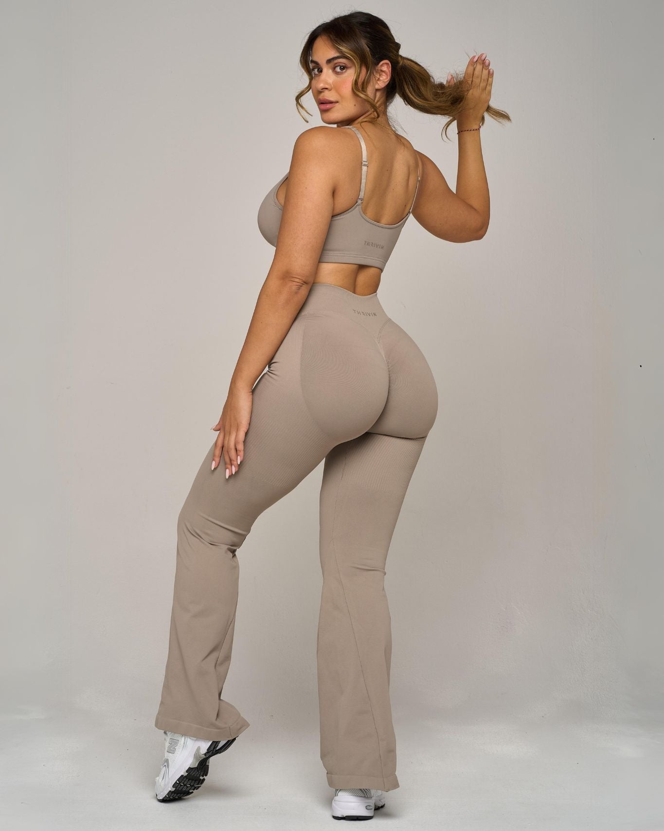 Chiara V Flared Leggings | Latte