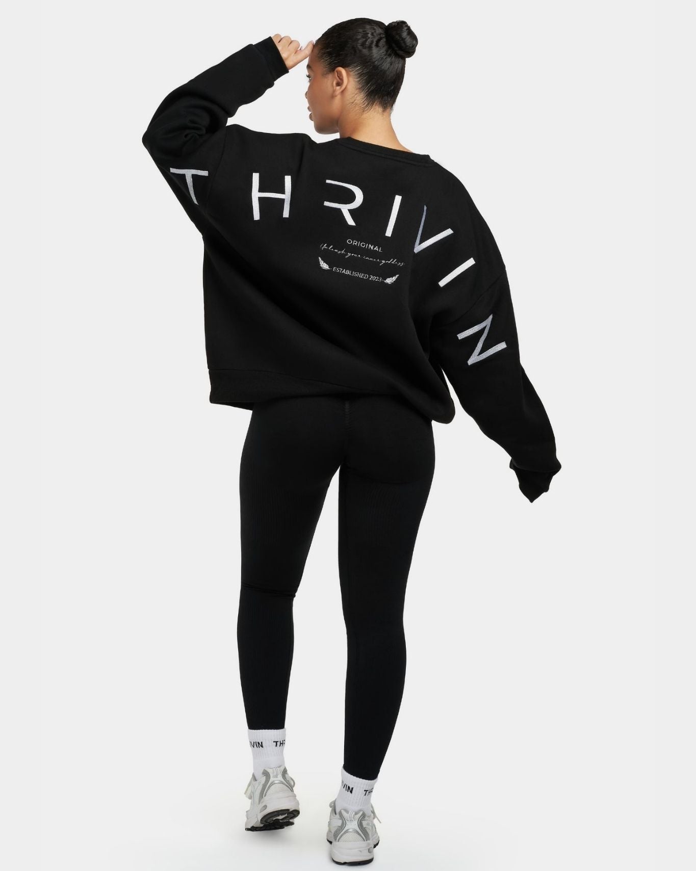 Orginal Thrivin Sweater | Black