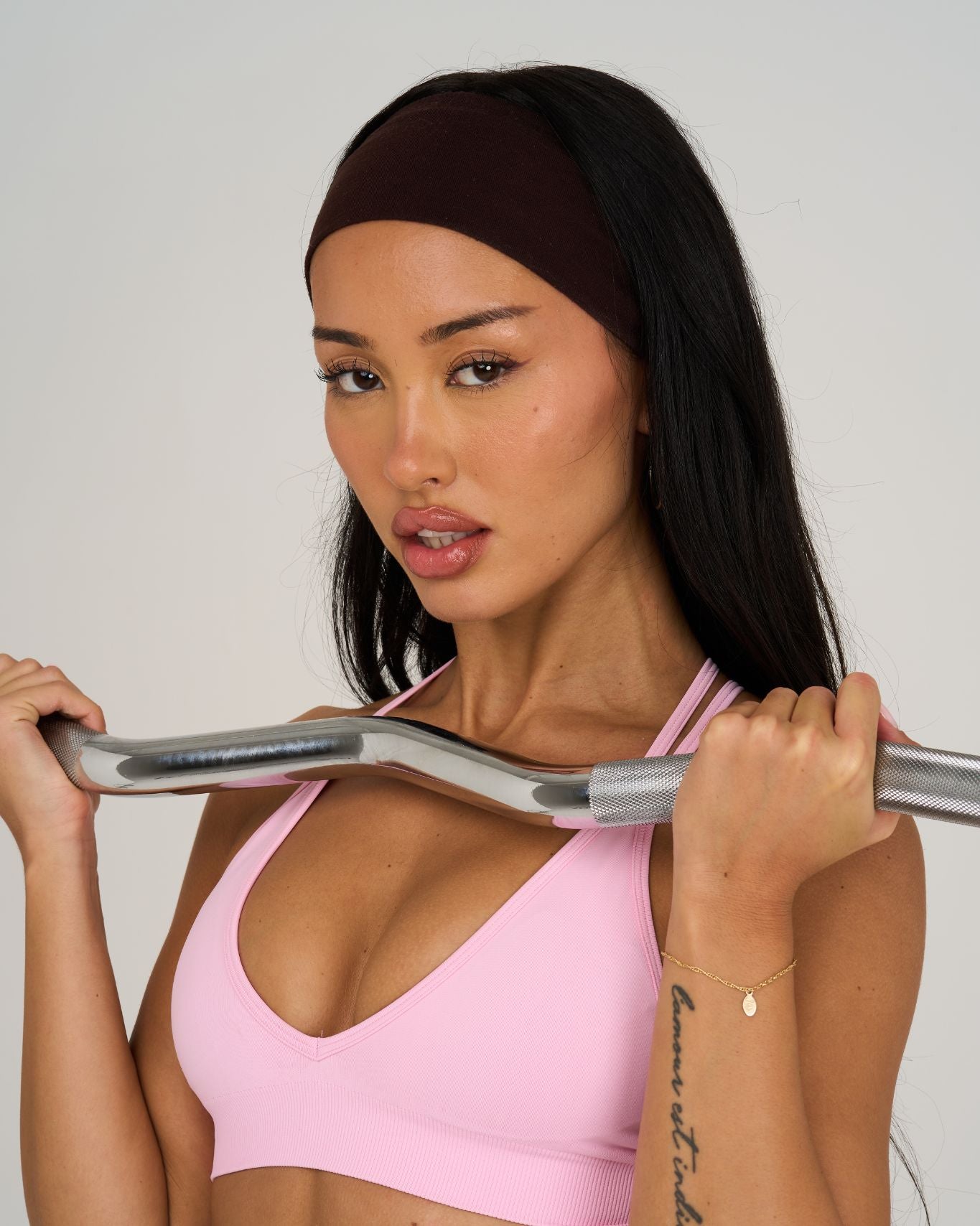 Chiara V-Neck Sculpt Seamless Bra | Candy Pink