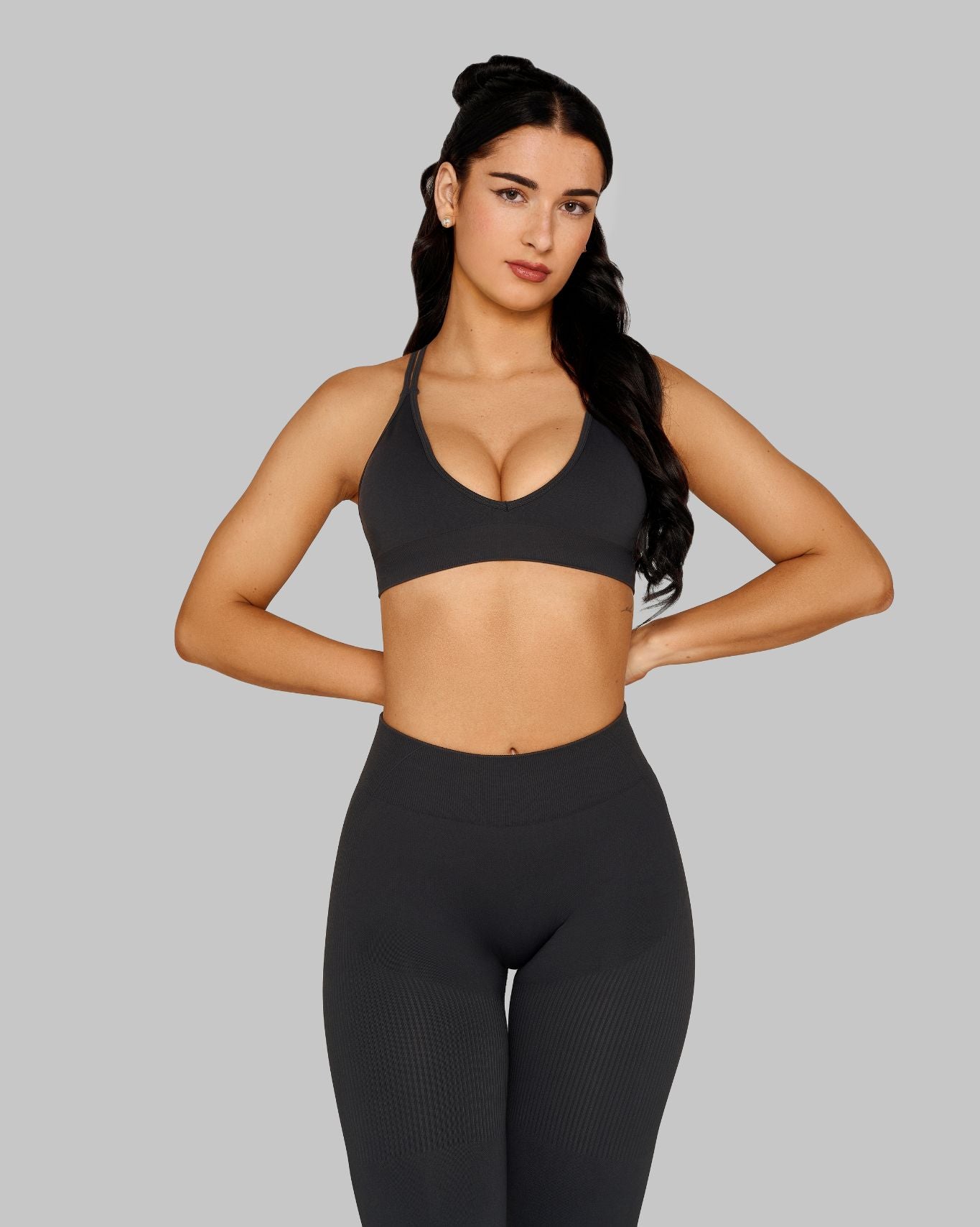 Elevate V-Neck Sculpt Seamless Bra | Charcoal Grey