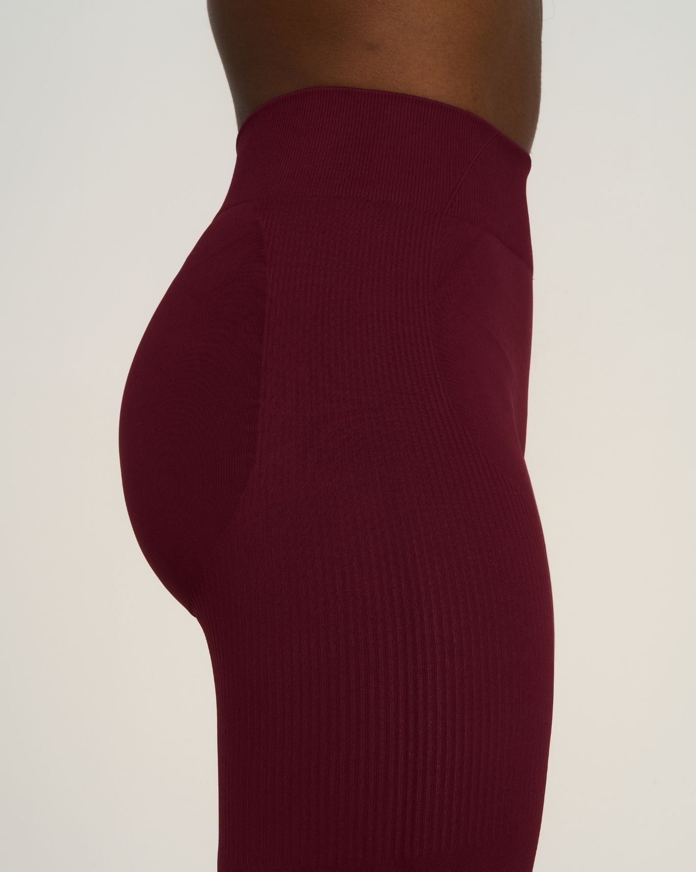 Elevate™ Sculpting Mid Waist Scrunch Leggings | Merlot