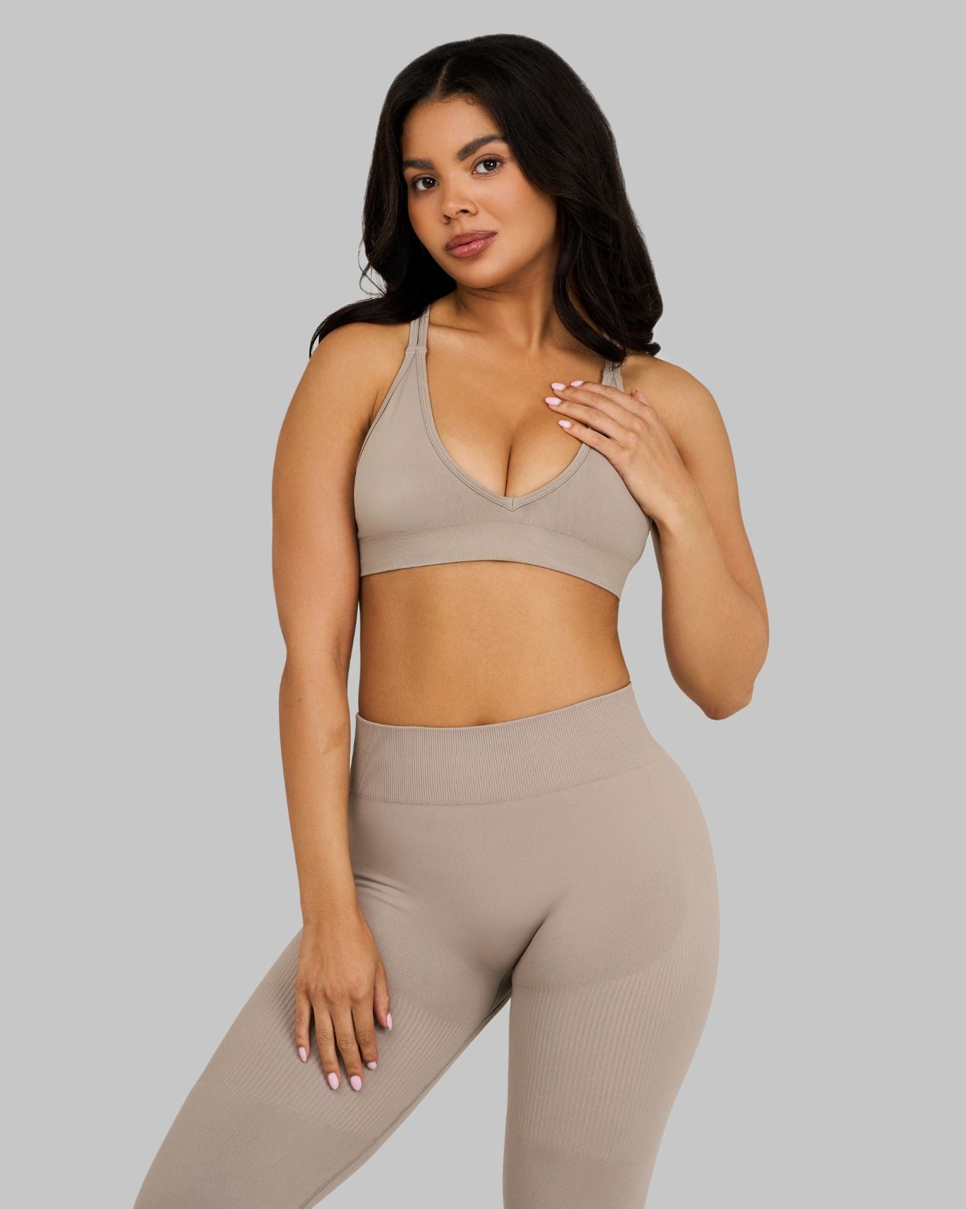 Elevate V-Neck Sculpt Seamless Bra | Latte