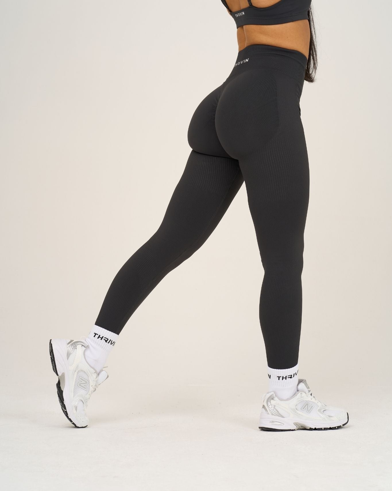 Lottie is 160cm and wears size XS.