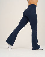 Beth is 167cm and wears a size S (Regular).