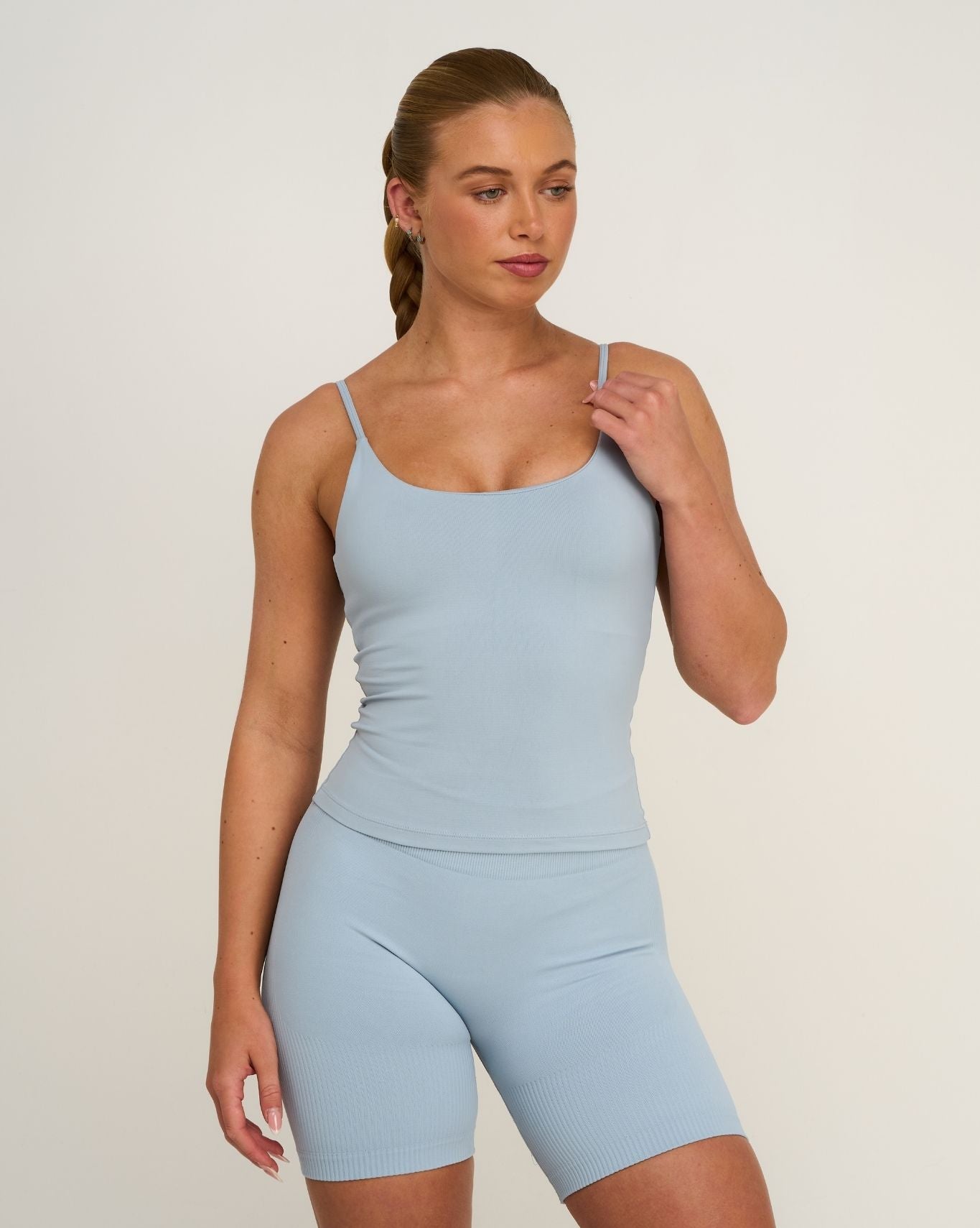 Elevate™ Sculpting Seamless Scoop Neck Cami | Blue Haze