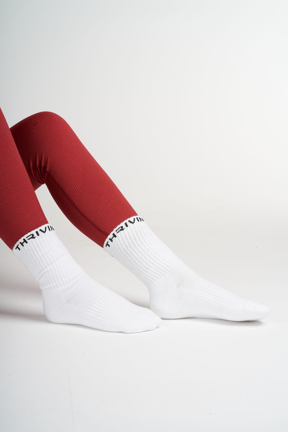 THRIVIN Silk Socks Long "White"