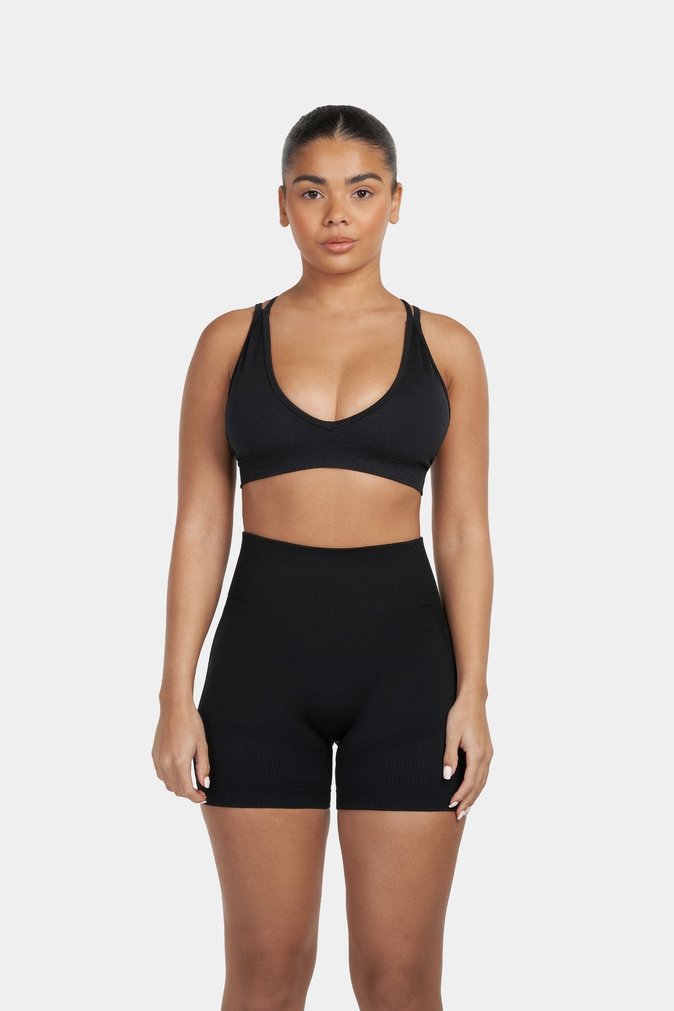 V-Neck Sculpt Seamless Bra | Pure Black | Pre-Order