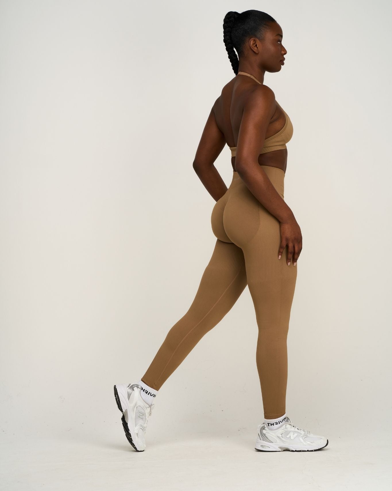 Elevate™ Sculpting Mid Waist Scrunch Leggings | Toffee