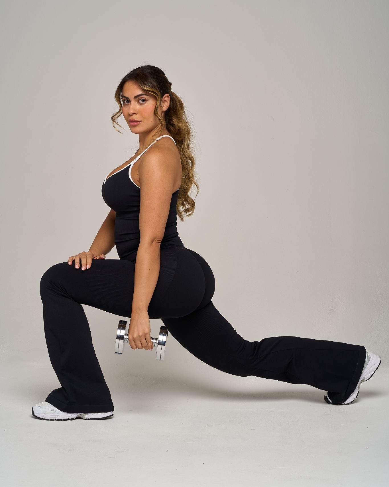 Outline Sweetheart Tanktop | Night Black