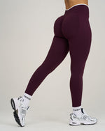 Outline V Waist Leggings | Winter Plum
