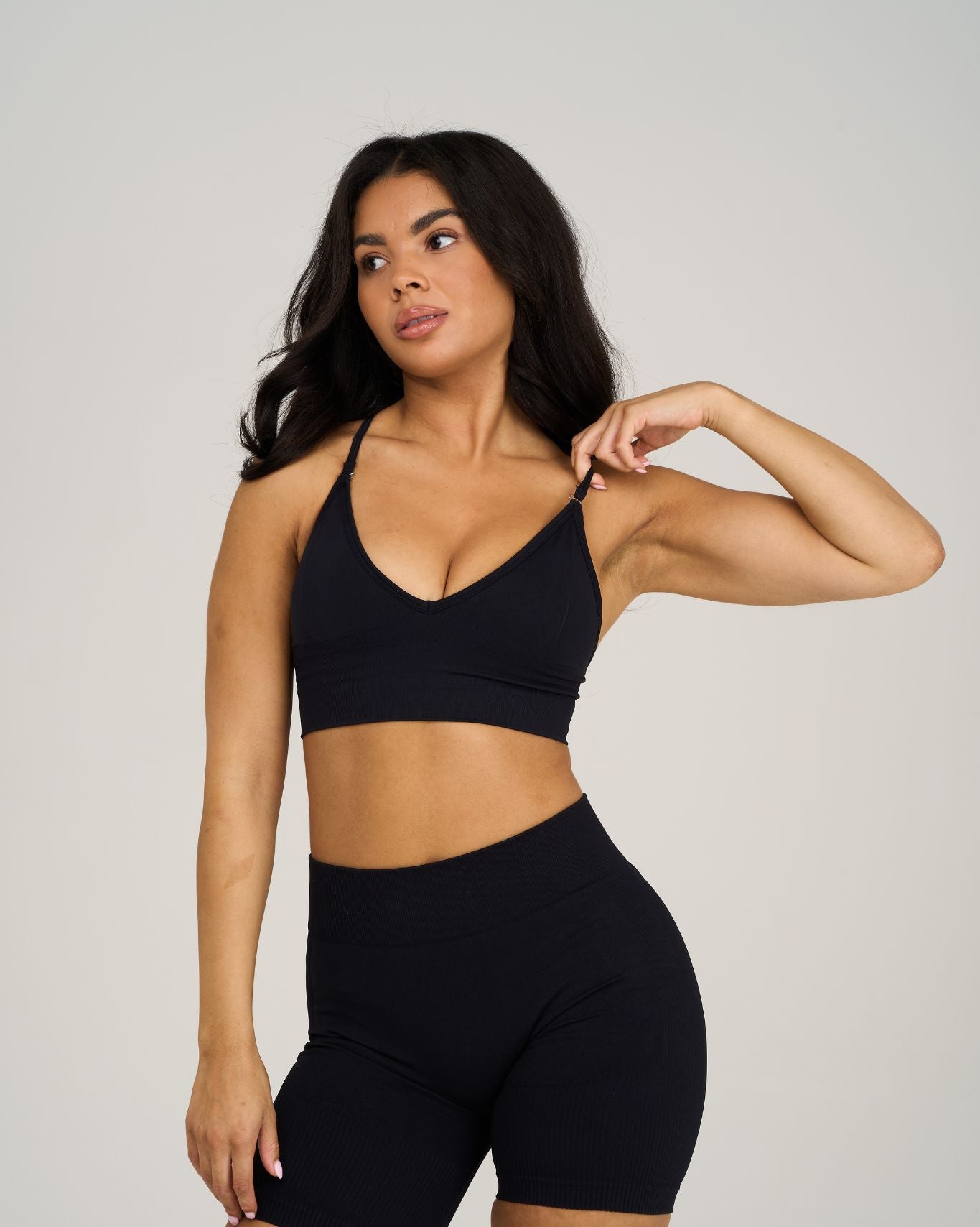 Elevate Multi-Way Sculpt Seamless Bra | Night Black