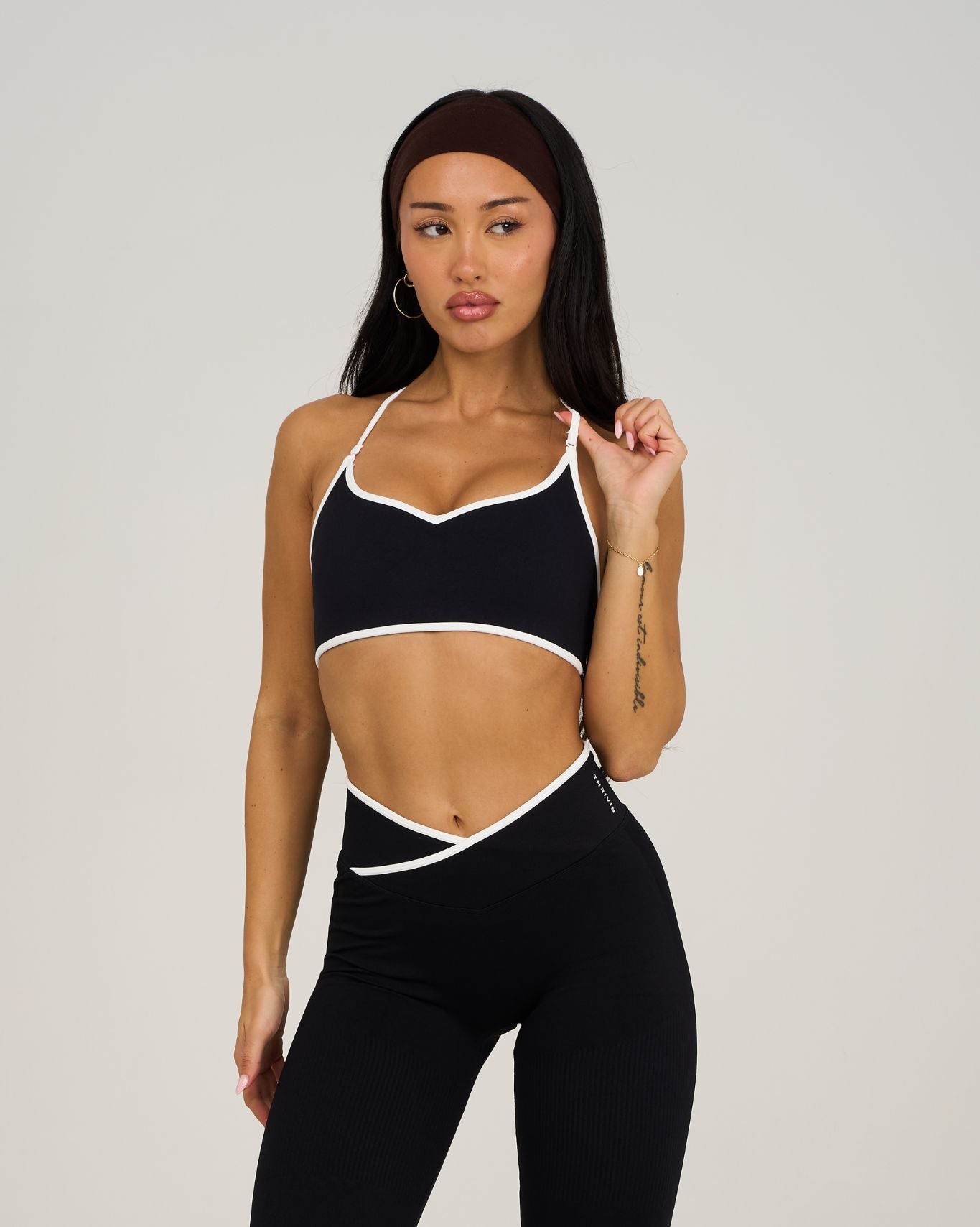 Outline Sweetheart Multiway Bra | Night Black