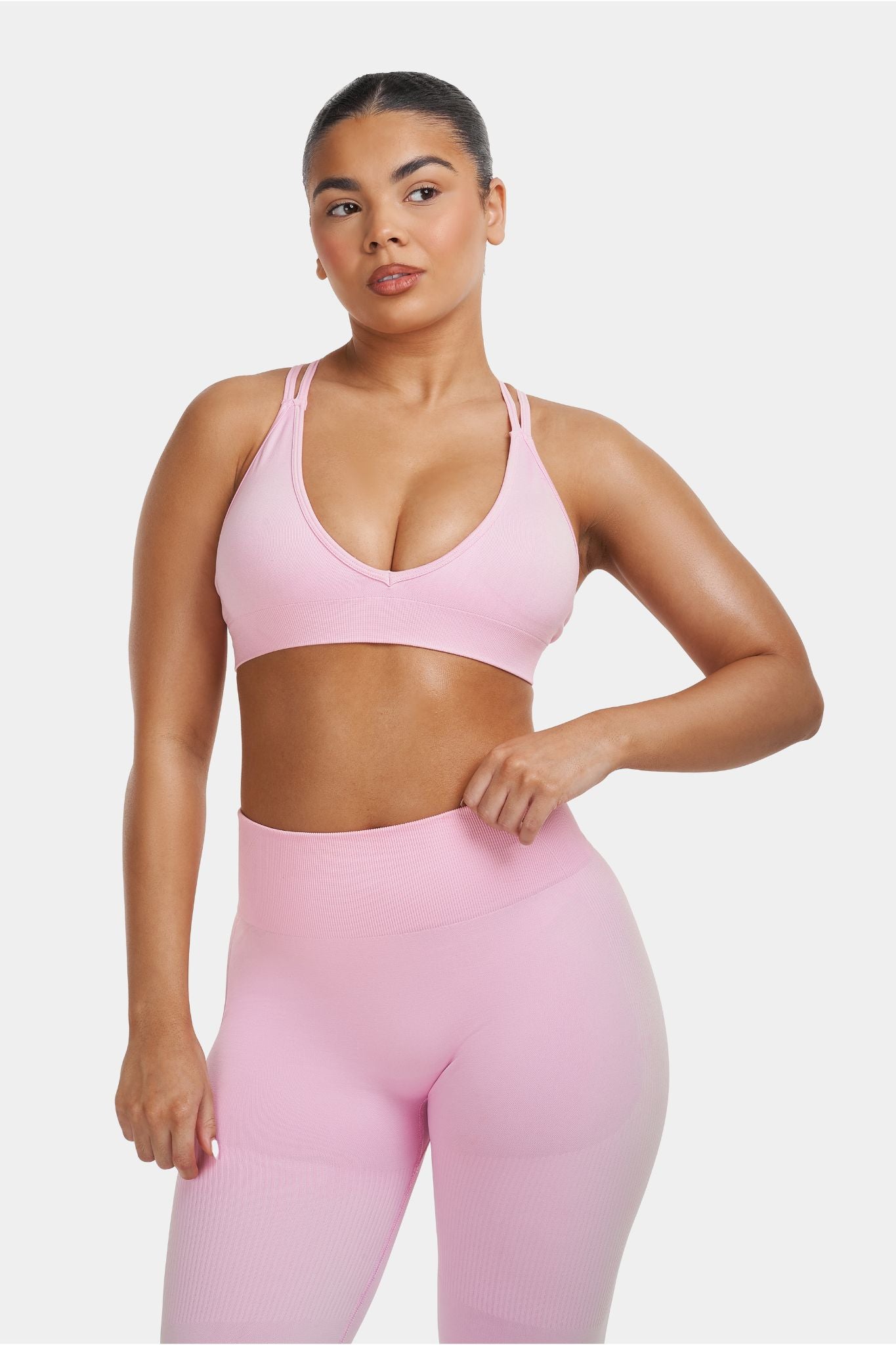 V-Neck Sculpt Seamless Bra | Pilates Pink | Pre-Order