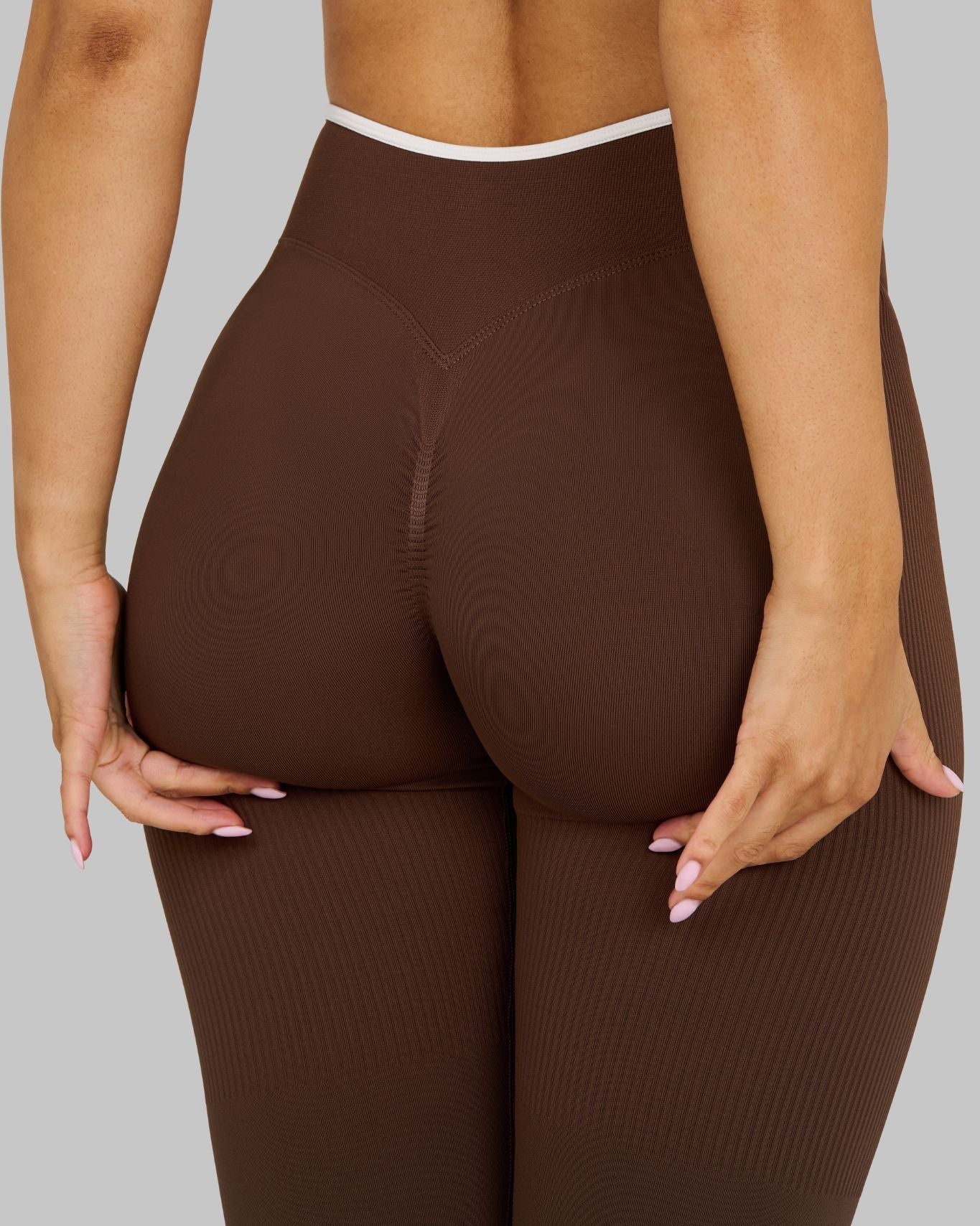 Outline V Waist Leggings | Bourbon Brown
