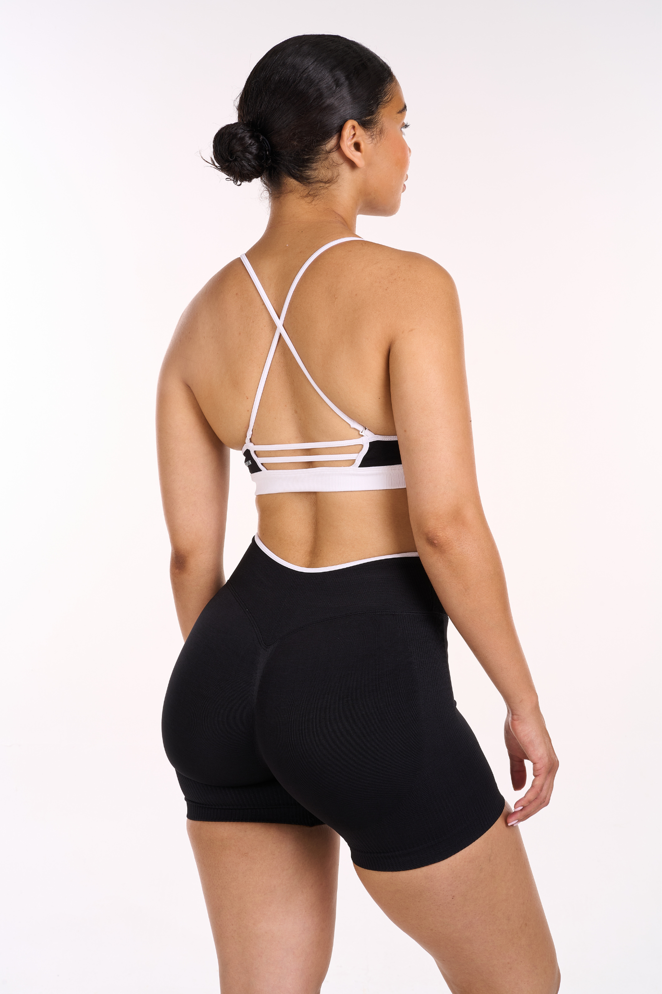 Multi-Way Rewind V-Edge Bra | Black