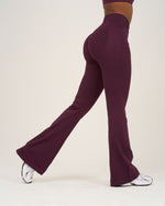 Rachel is 165cm and wears a size XS (Regular).