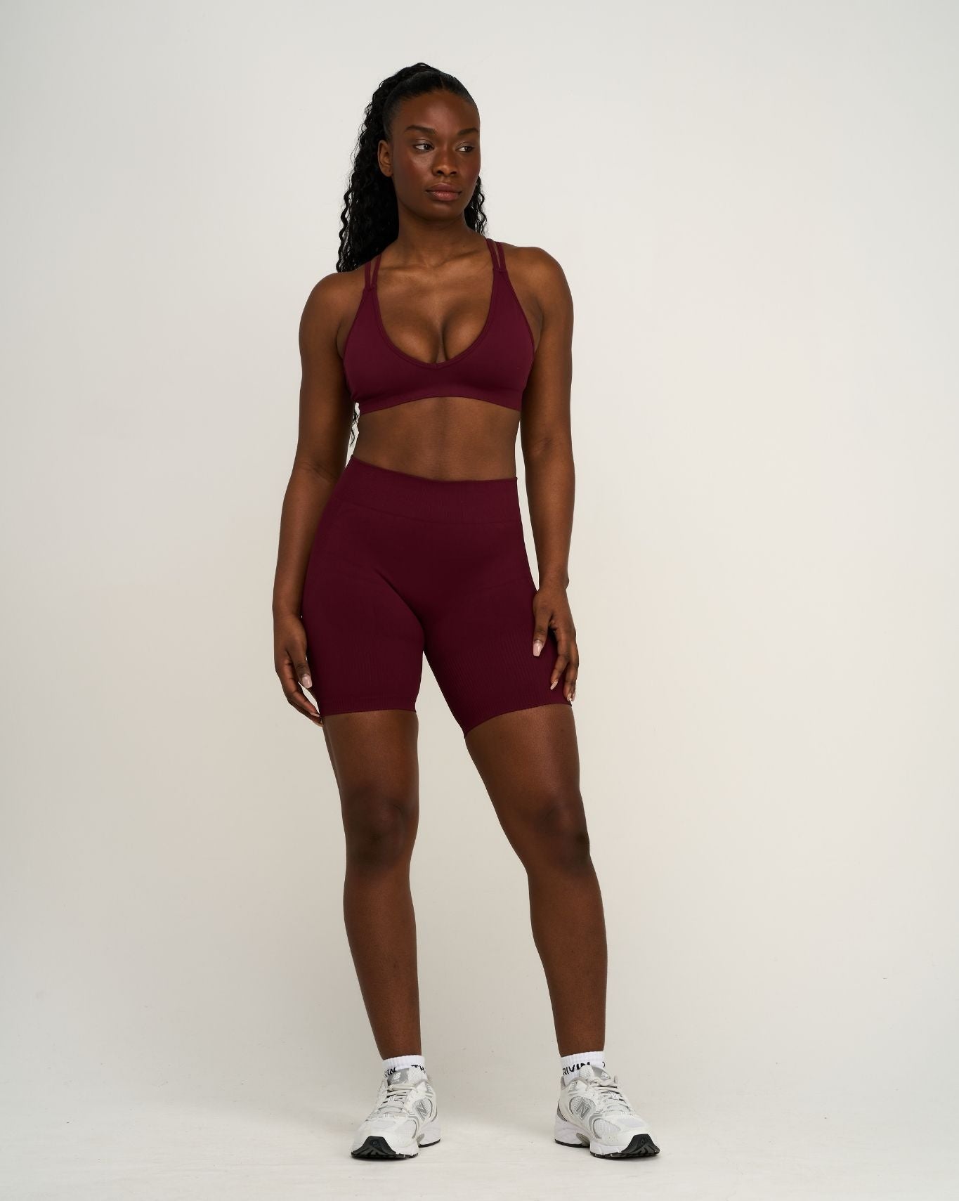 Elevate™ Sculpting Mid Waist Scrunch Shorts | Merlot