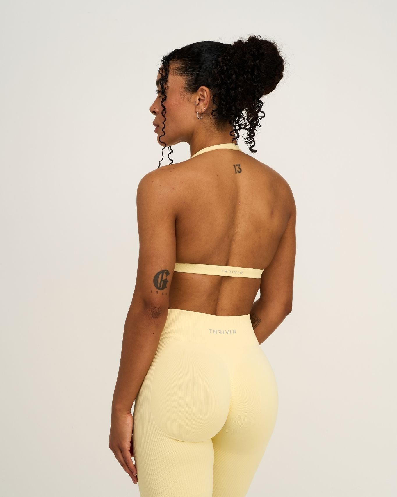 Elevate™ Sculpting Seamless V-Neck Halter Bra | Golden Butter