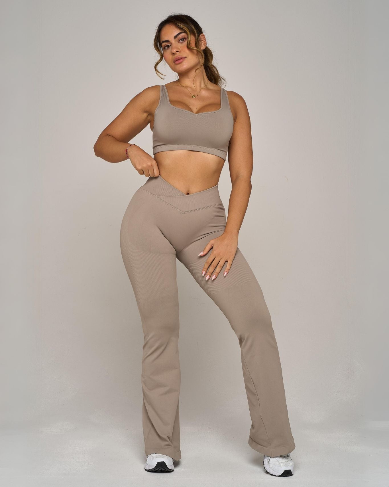 Chiara V Flared Leggings | Latte