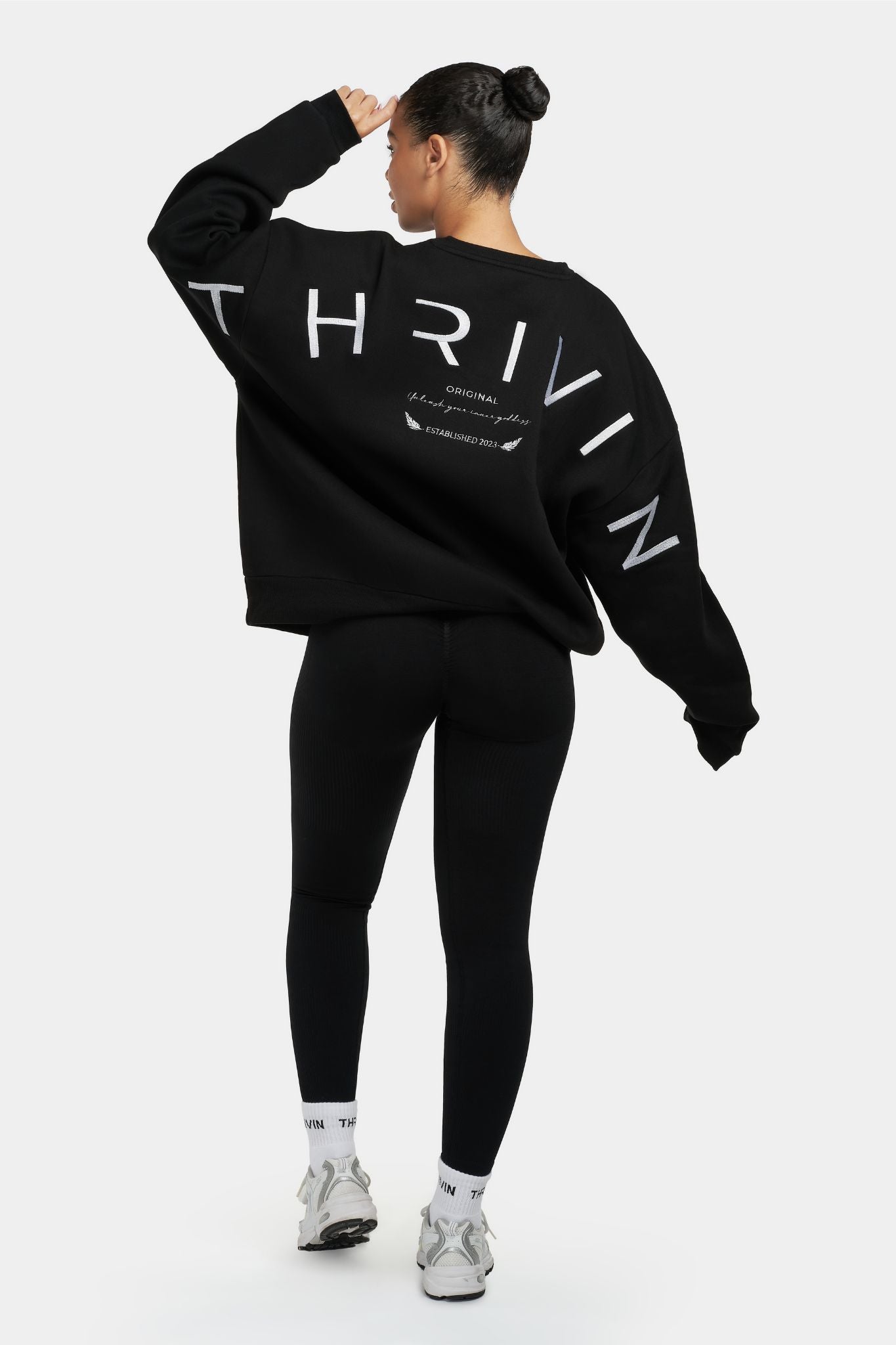 Orginal Thrivin Sweater | Black