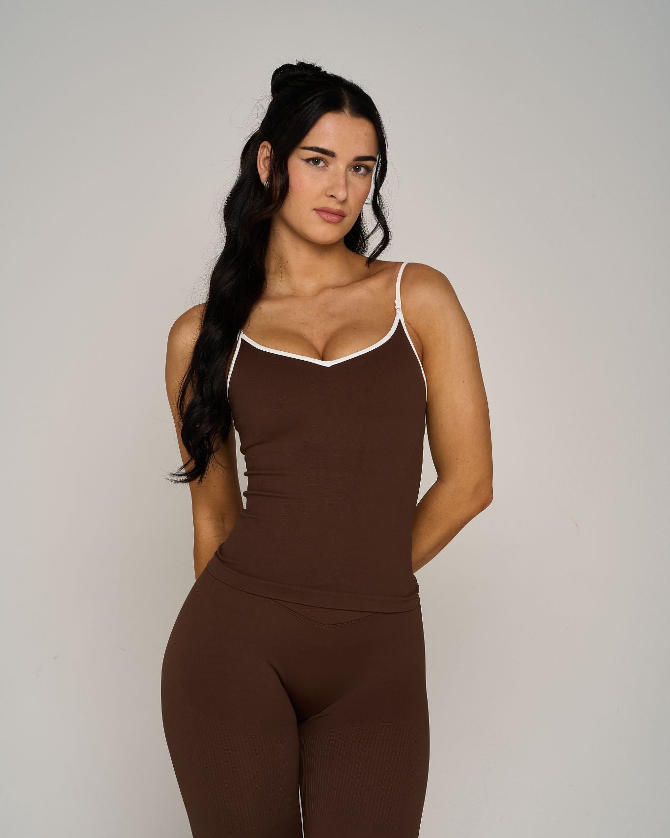 Outline Sweetheart Tanktop | Bourbon Brown