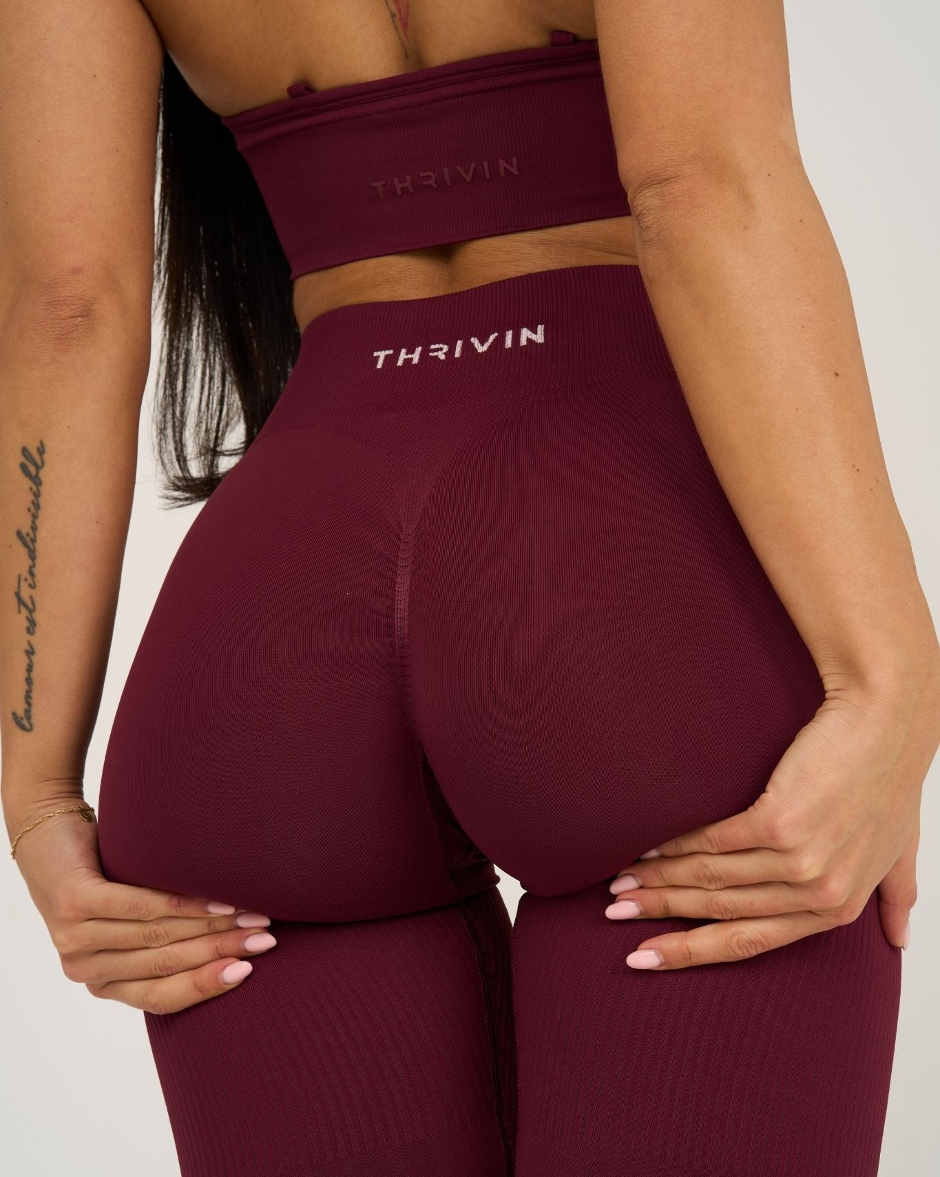 Elevate Ribbed Mid-Waisted Contour Leggings | Cranberry