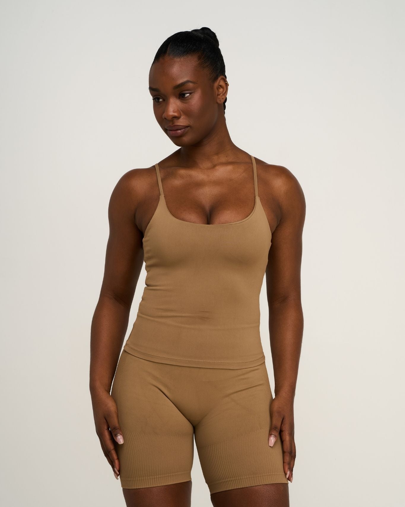 Elevate™ Sculpting Seamless Scoop Neck Cami | Toffee