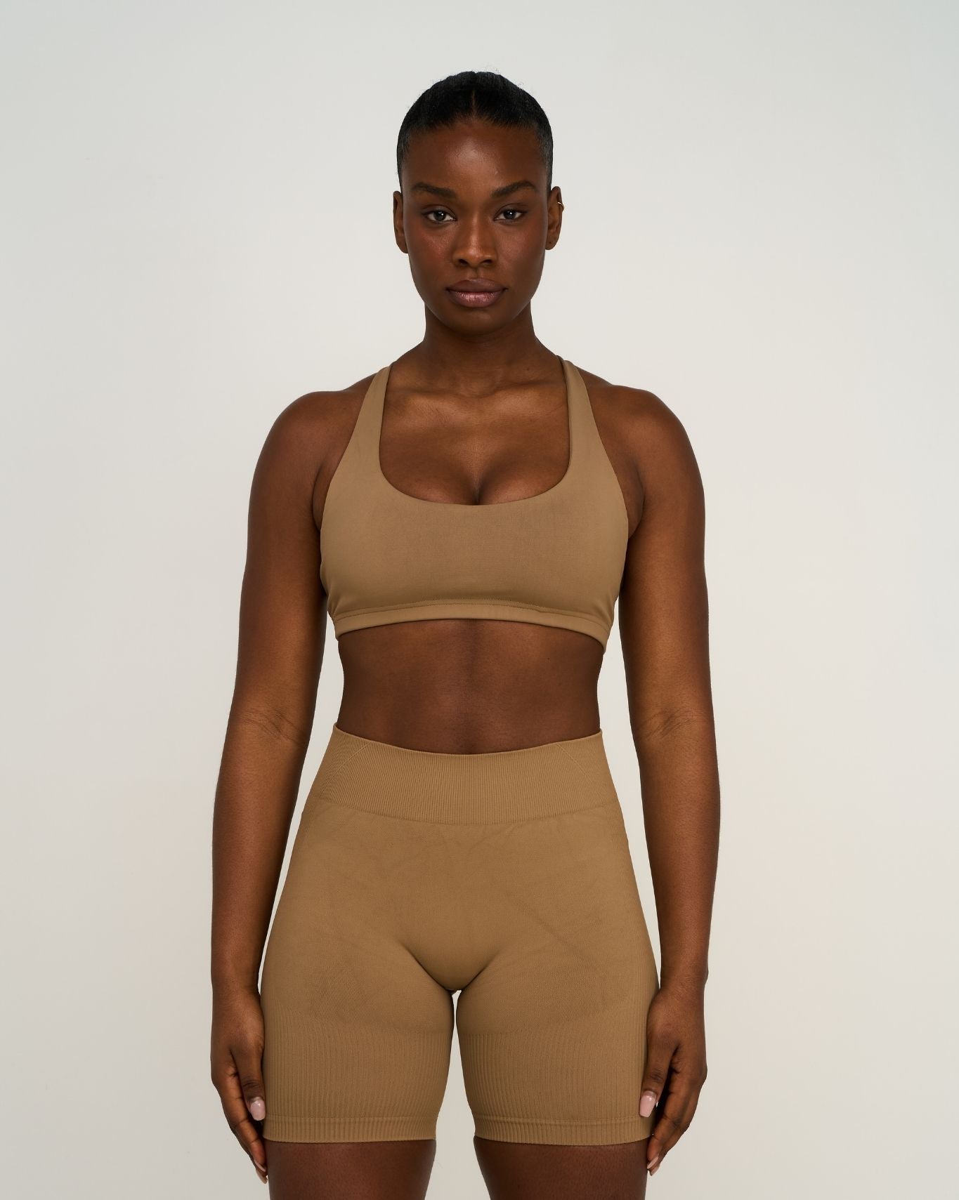 Elevate™ Sculpting Medium Impact Multiway Bra | Toffee