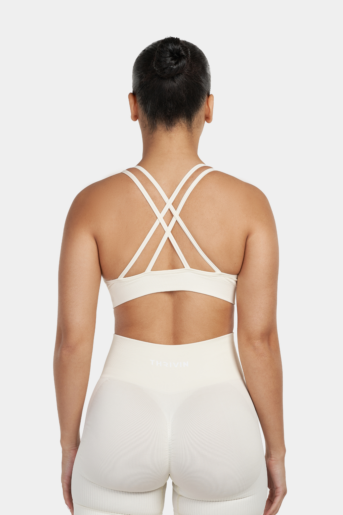 V-Neck Sculpt Seamless Bra| Off-White