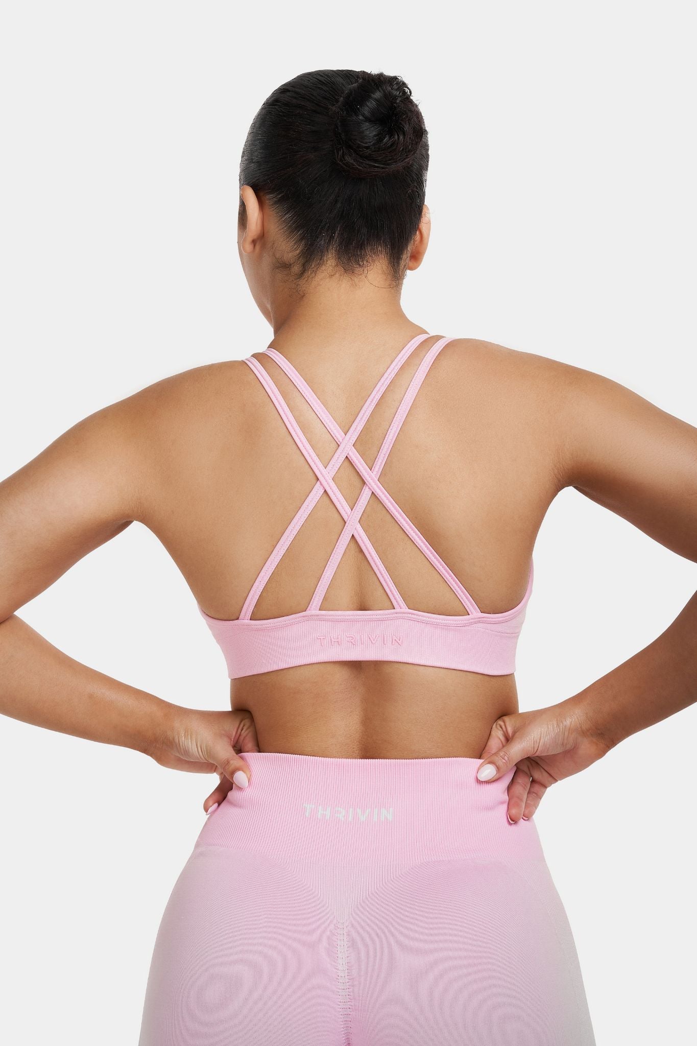 V-Neck Sculpt Seamless Bra | Pilates Pink