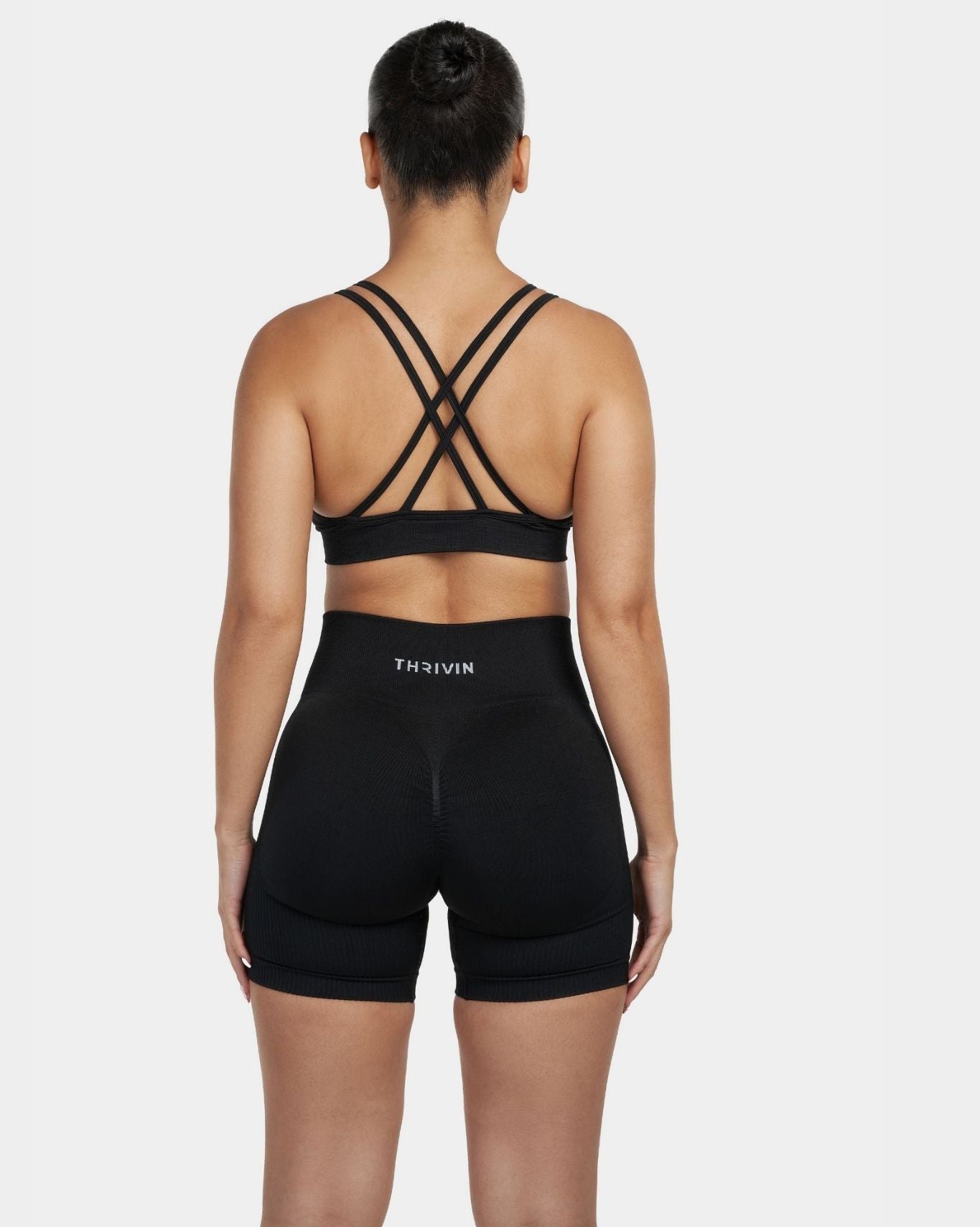 V-Neck Sculpt Seamless Bra | Pure Black