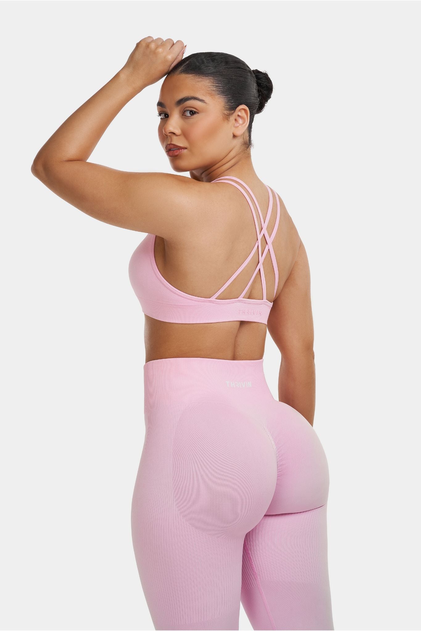 V-Neck Sculpt Seamless Bra | Pilates Pink