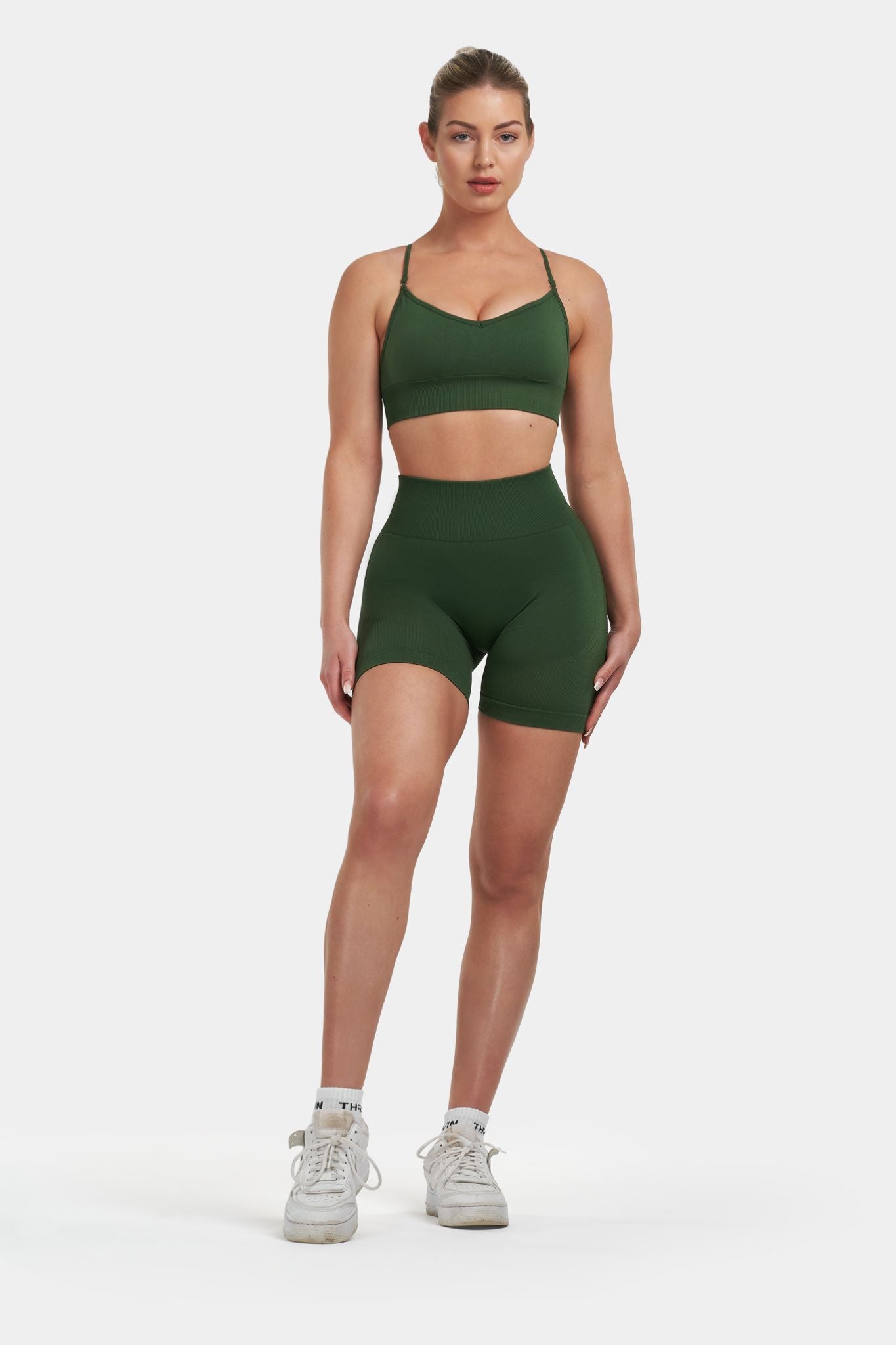 Arise - Seamless Sculpt Ribbed Contour Shorts - Groen