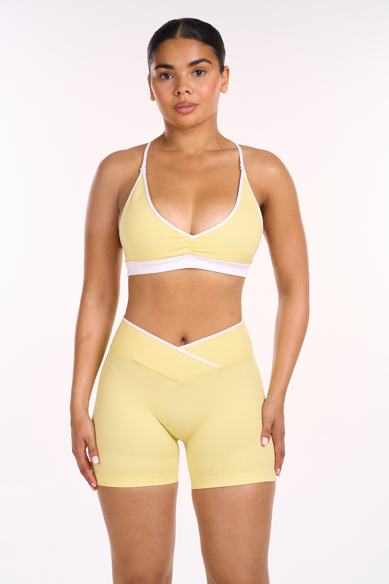 Multi-Way Rewind V-Edge Bra | Yellow