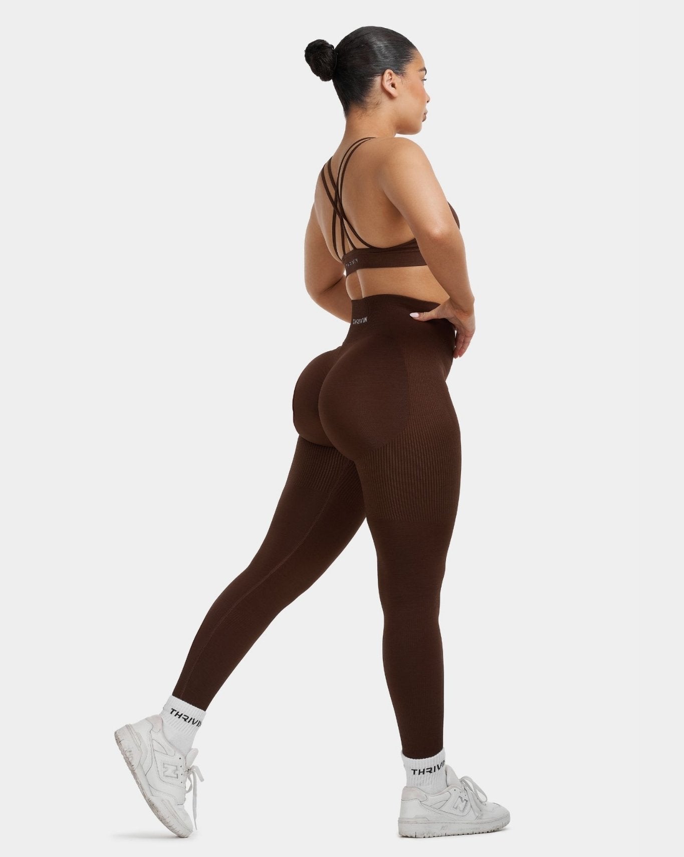 V-Neck Sculpt Seamless Bra | Bourbon Brown