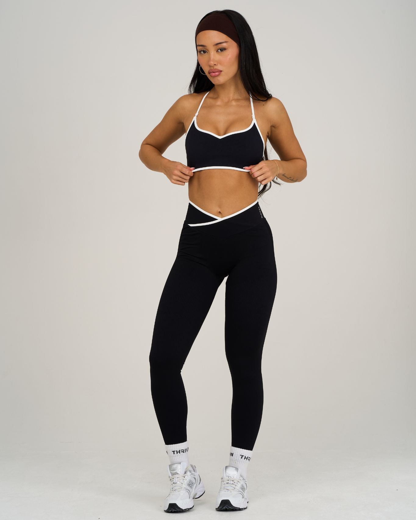 Outline V Waist Leggings | Night Black