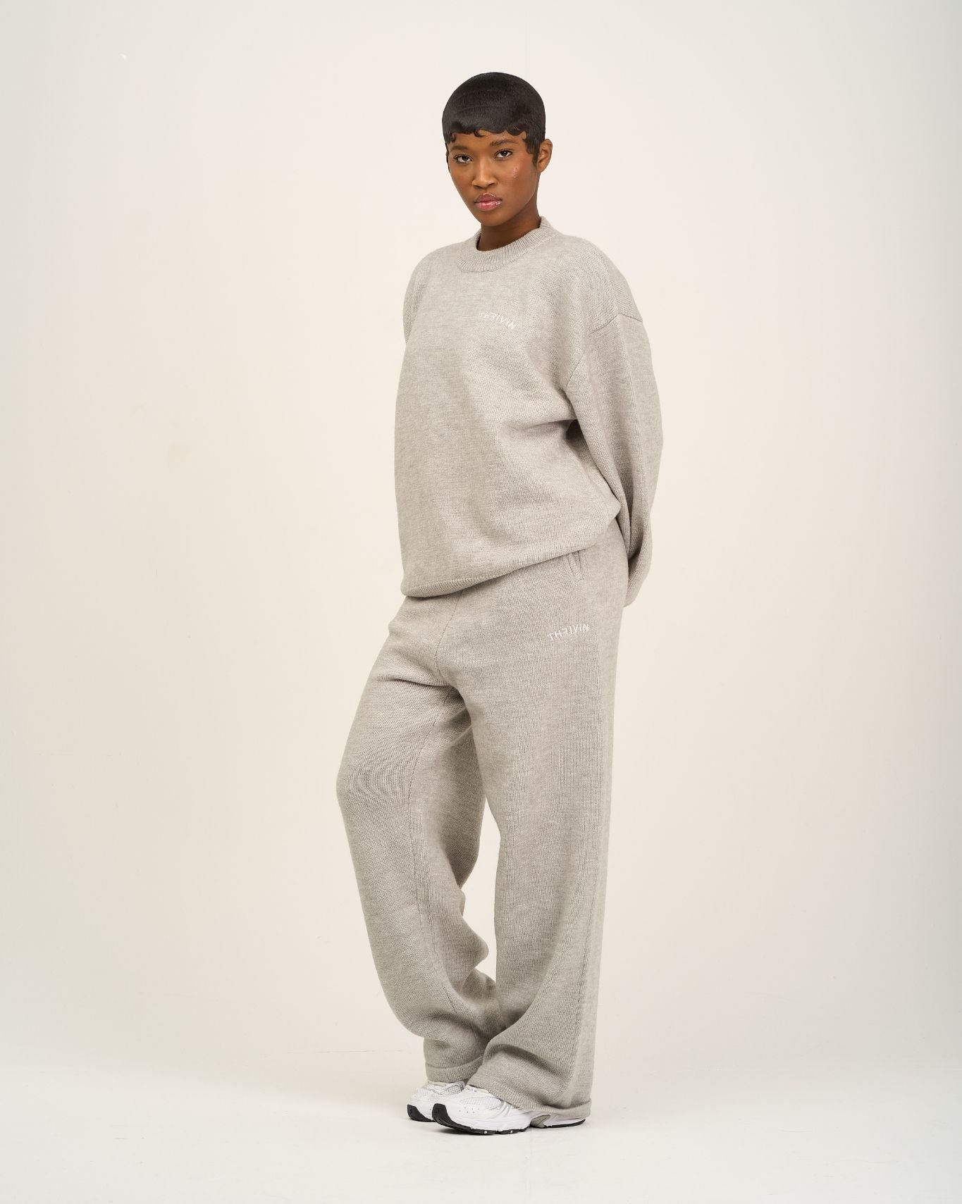 Rachel is 165cm and wears a size XS/S.