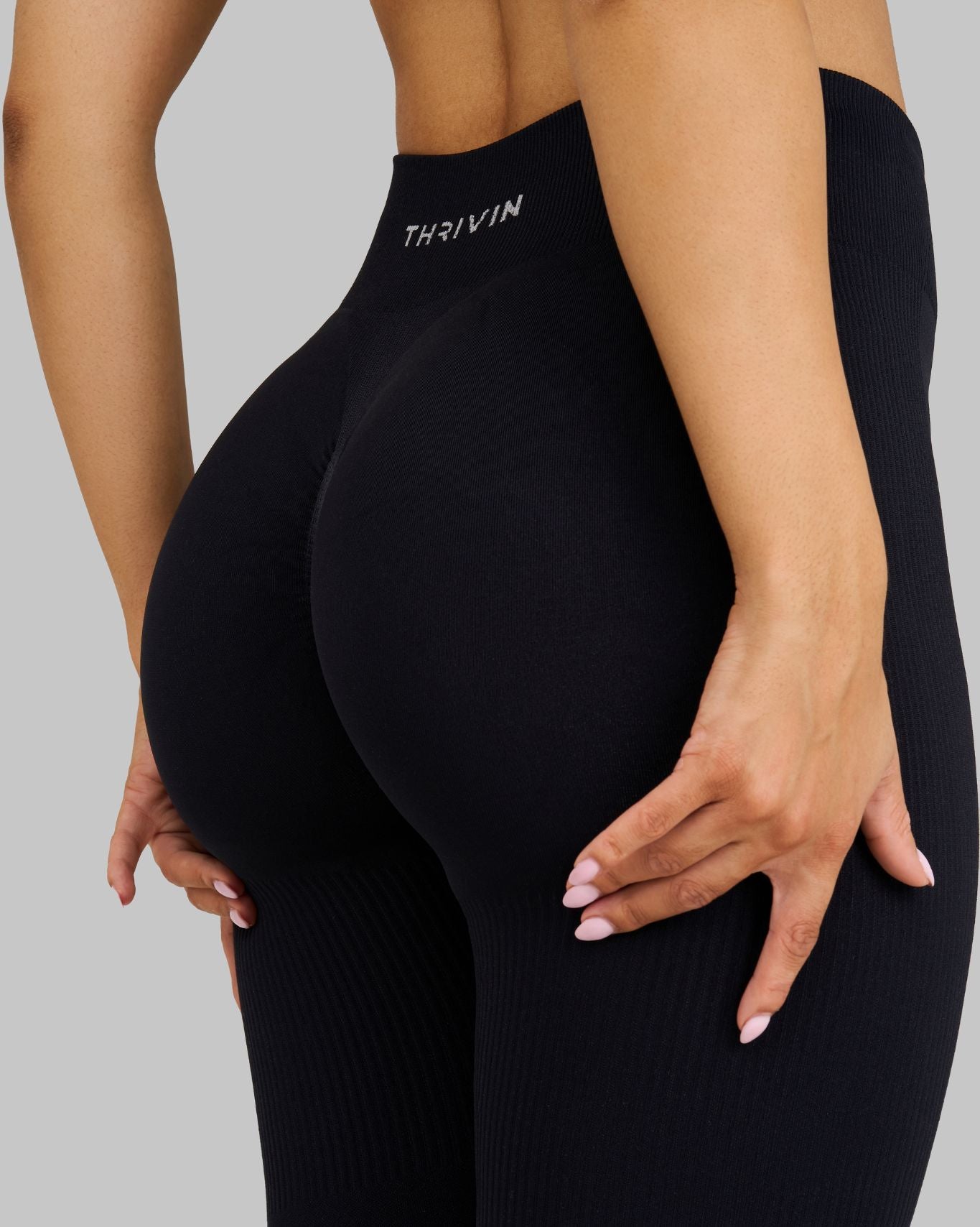 Elevate Ribbed Mid-Waisted Contour Leggings | Night Black